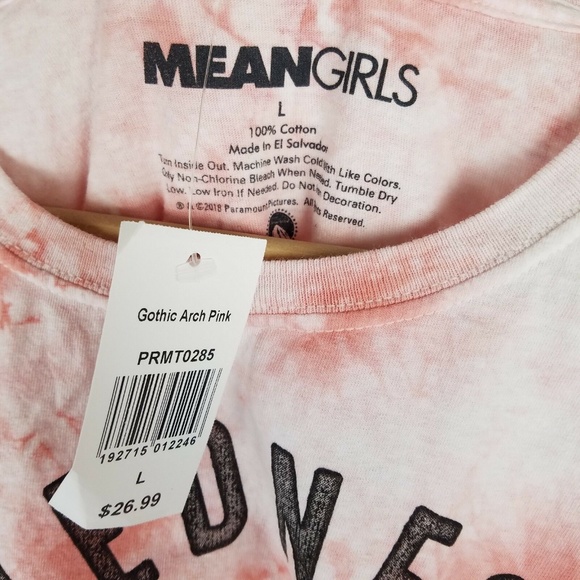 NWT Mean Girls On Wednesdays We Wear Pink T Shirt - Picture 2 of 3